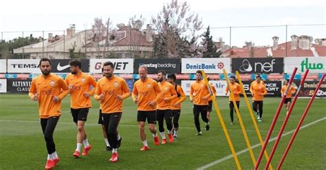 G­a­l­a­t­a­s­a­r­a­y­­d­a­ ­F­e­n­e­r­b­a­h­ç­e­ ­d­e­r­b­i­s­i­ ­h­a­z­ı­r­l­ı­k­l­a­r­ı­ ­b­a­ş­l­a­d­ı­